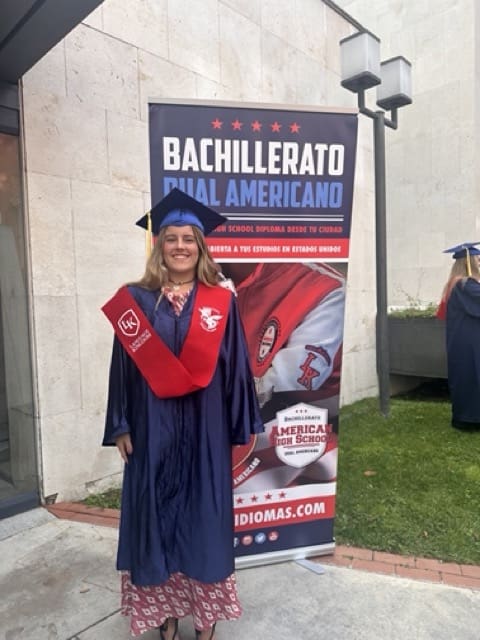 Alumna de BDA en su graduación 2024