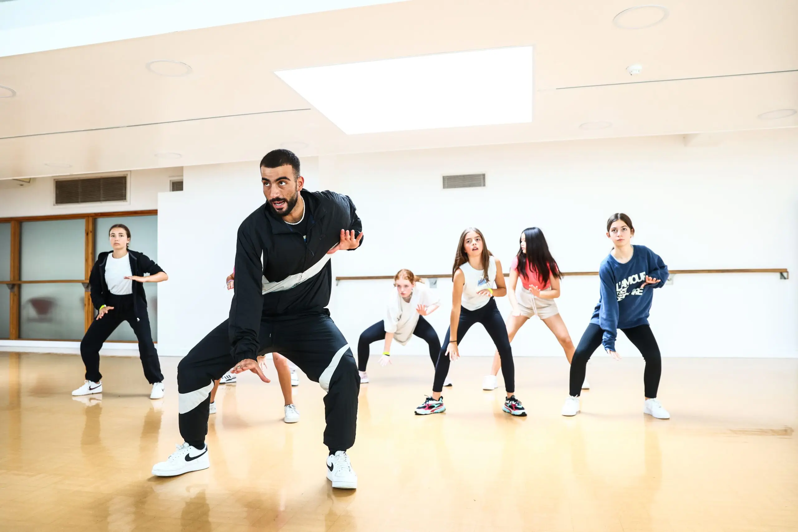 Alumnos de un campamento de baile en el extranjero de LK