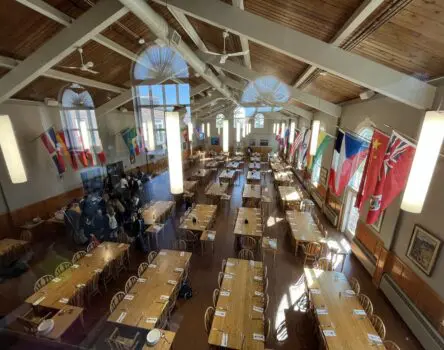 Comedor de boarding school Canad a