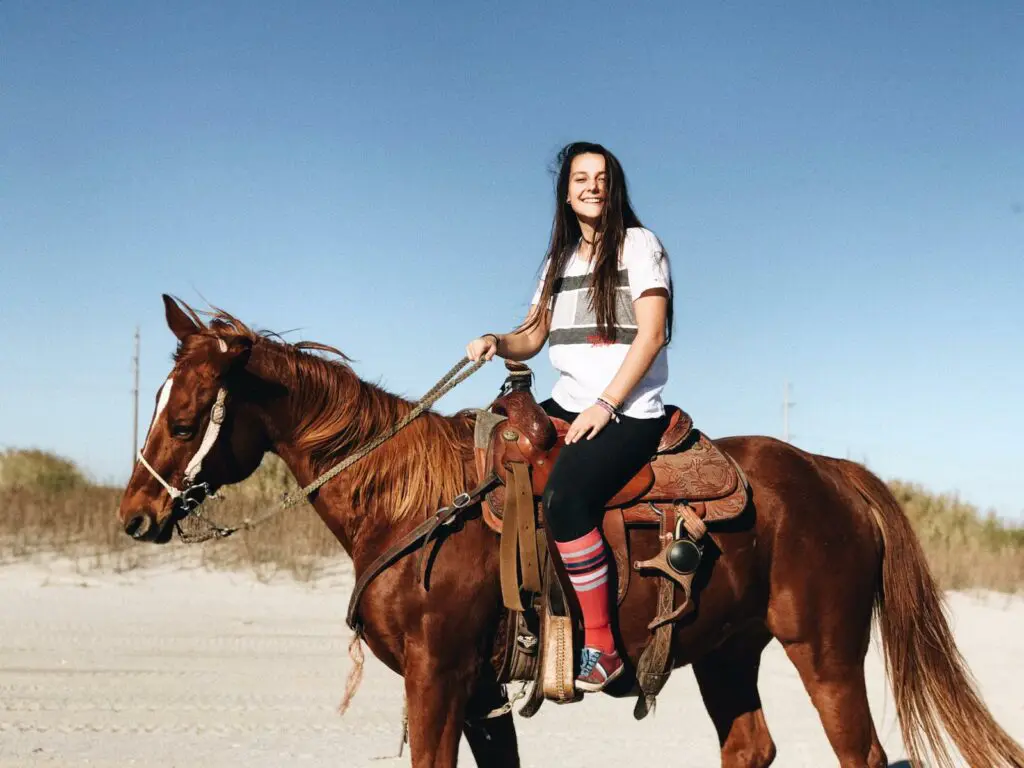 Estudiante a caballo en programa académico en USA