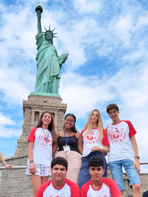 Estudiantes en su programa de verano en Nueva York