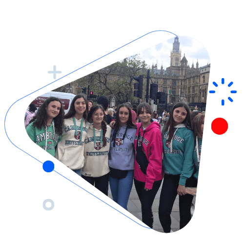 Estudiantes con sudaderas de Cambridge en Londres