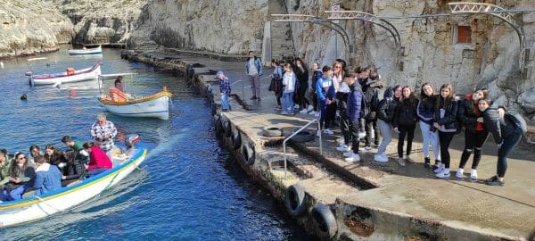 Llegando a destino tras una excursion en barco