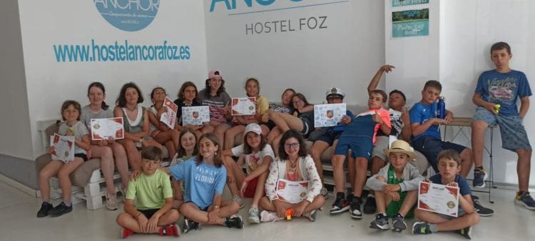 Niños en el alojamiento del campamento de verano en inglés de Galicia LK