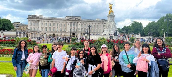 Estudiantes de un colegio en un ministay